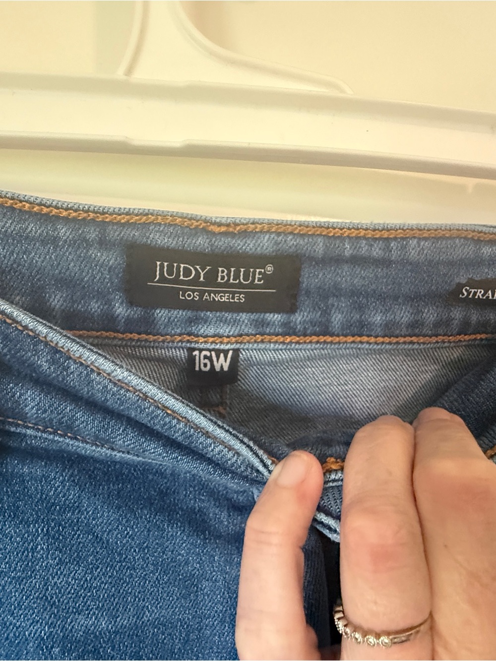 Judy Blue Mid-Blue Boyfriend Jeans with Front Seams - Picture 3 of 9